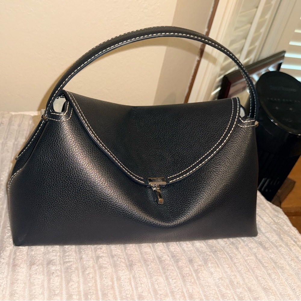 TOTEME T-LOCK Pebble Black Leather Shoulder Bag Minimalist Designer NO STRAP